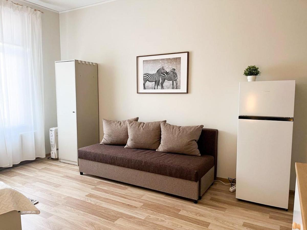 Cosy Apartment In Riga With Free Parking Zewnętrze zdjęcie